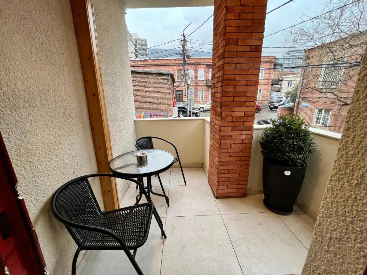 Hotel Well Inn Tbilisi Eksteriør bilde