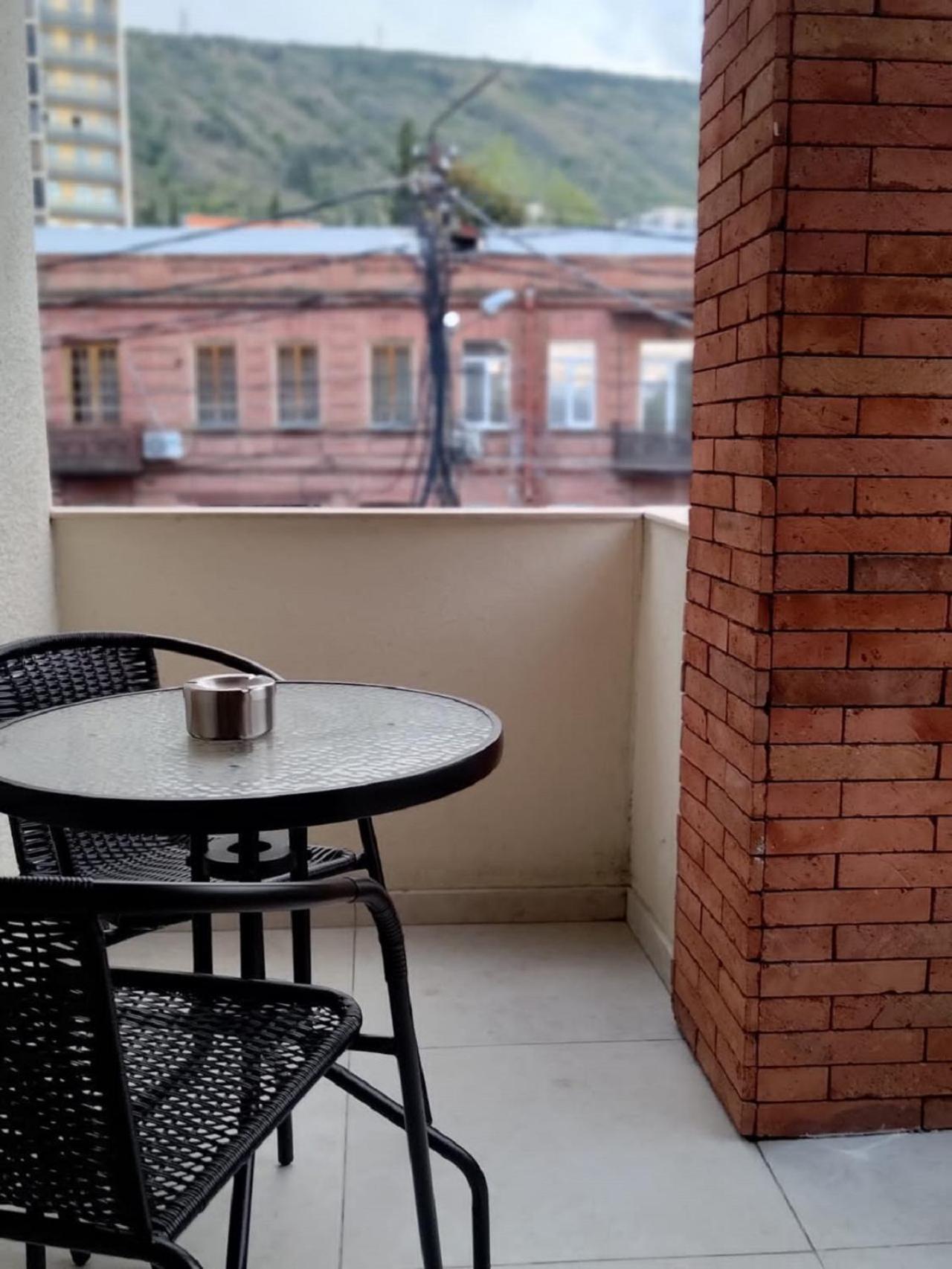 Hotel Well Inn Tbilisi Eksteriør bilde