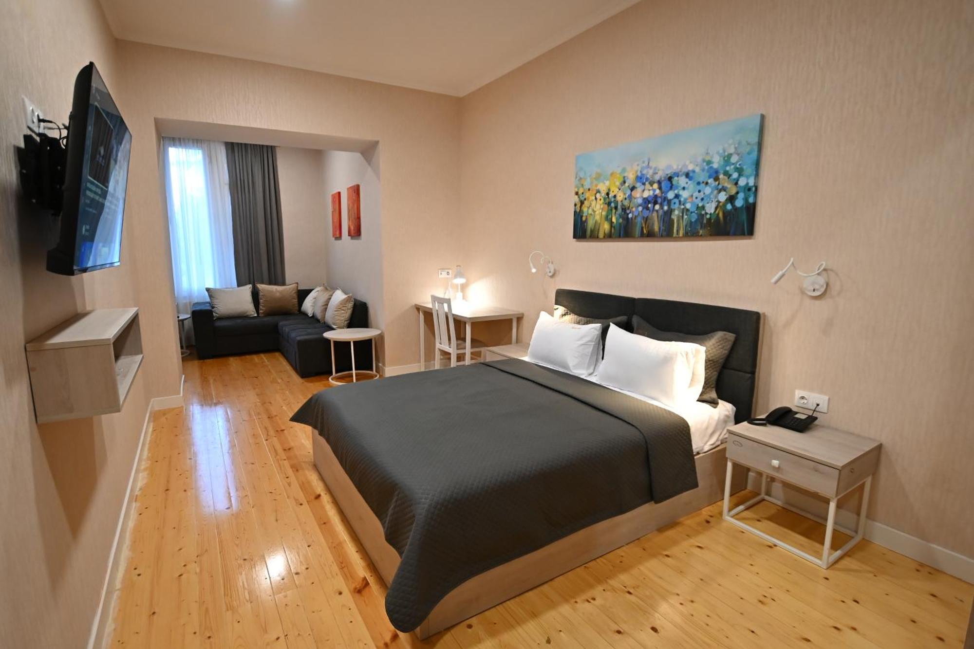 Hotel Well Inn Tbilisi Eksteriør bilde