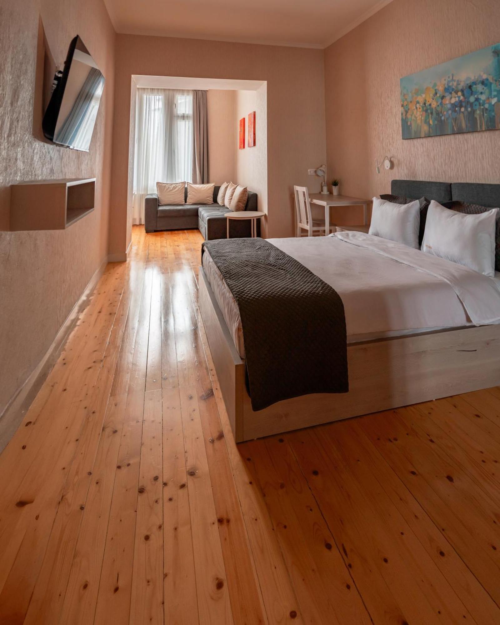 Hotel Well Inn Tbilisi Eksteriør bilde