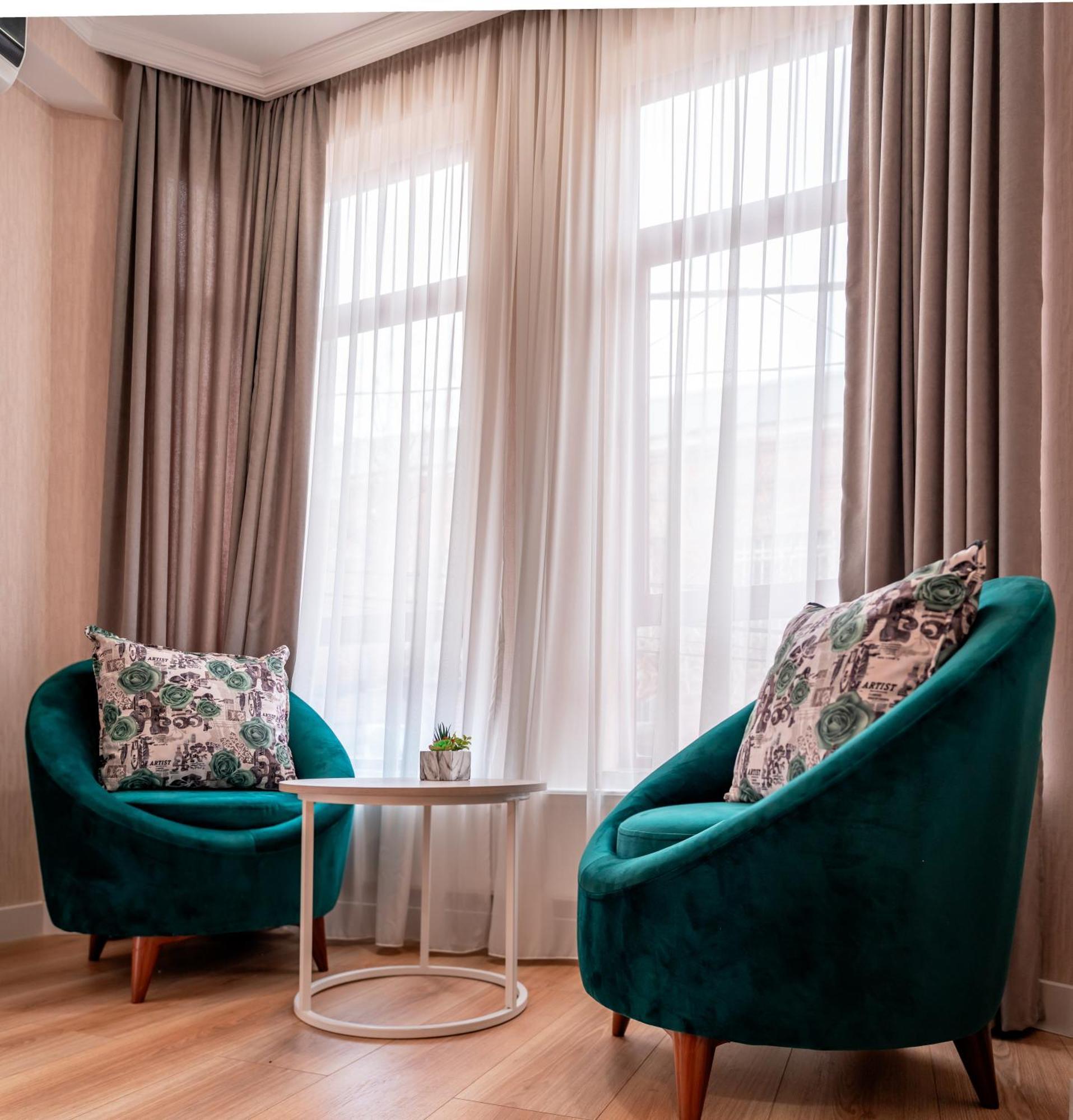 Hotel Well Inn Tbilisi Eksteriør bilde